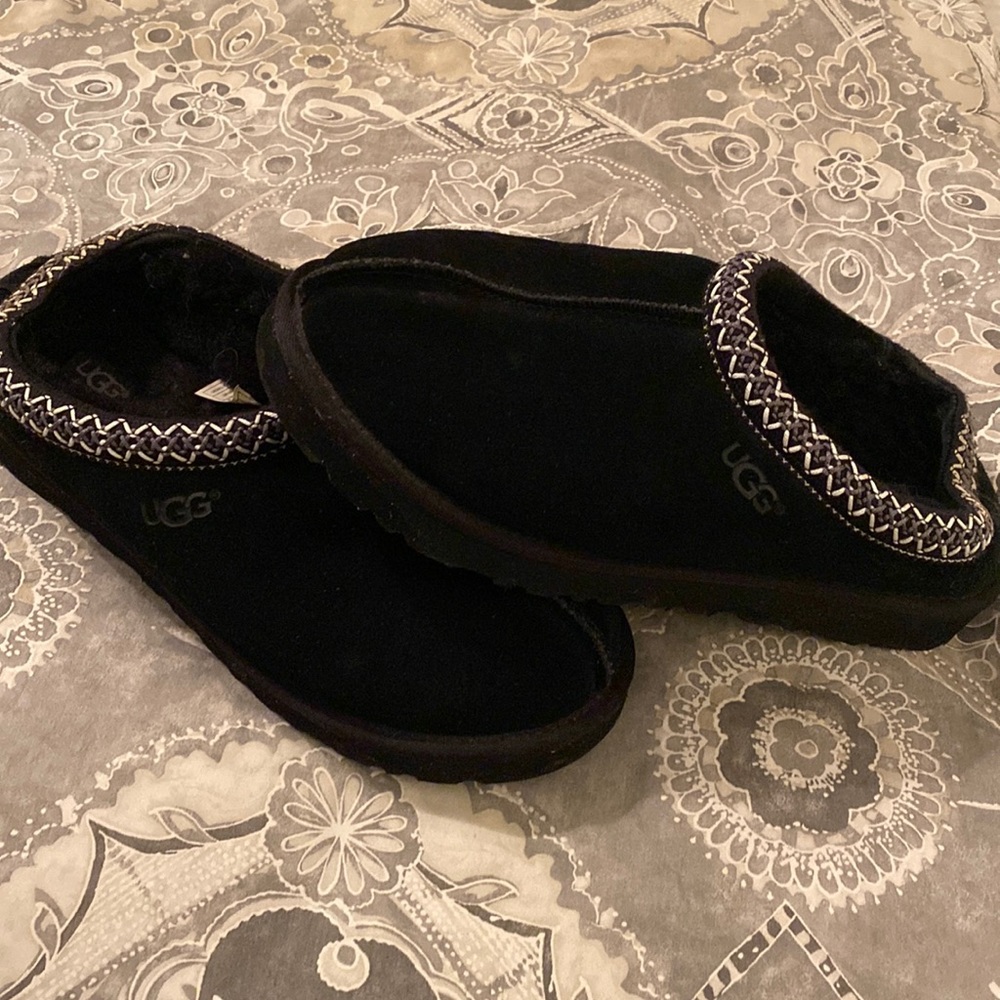 UGG Tasman slippers
